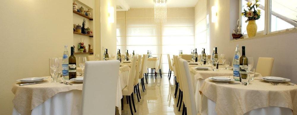 B&B Airone Cervia - Camere E Appartamenti ภายนอก รูปภาพ