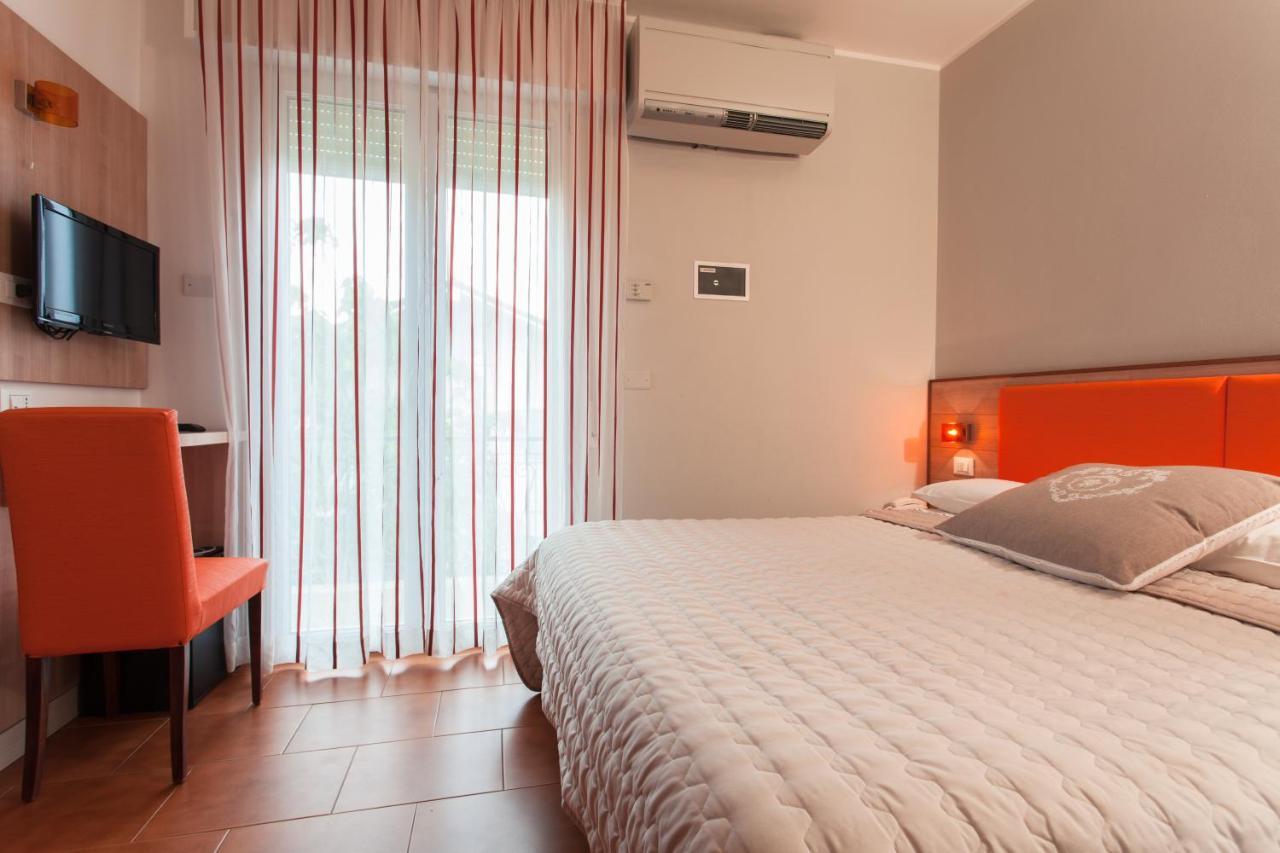 B&B Airone Cervia - Camere E Appartamenti ภายนอก รูปภาพ