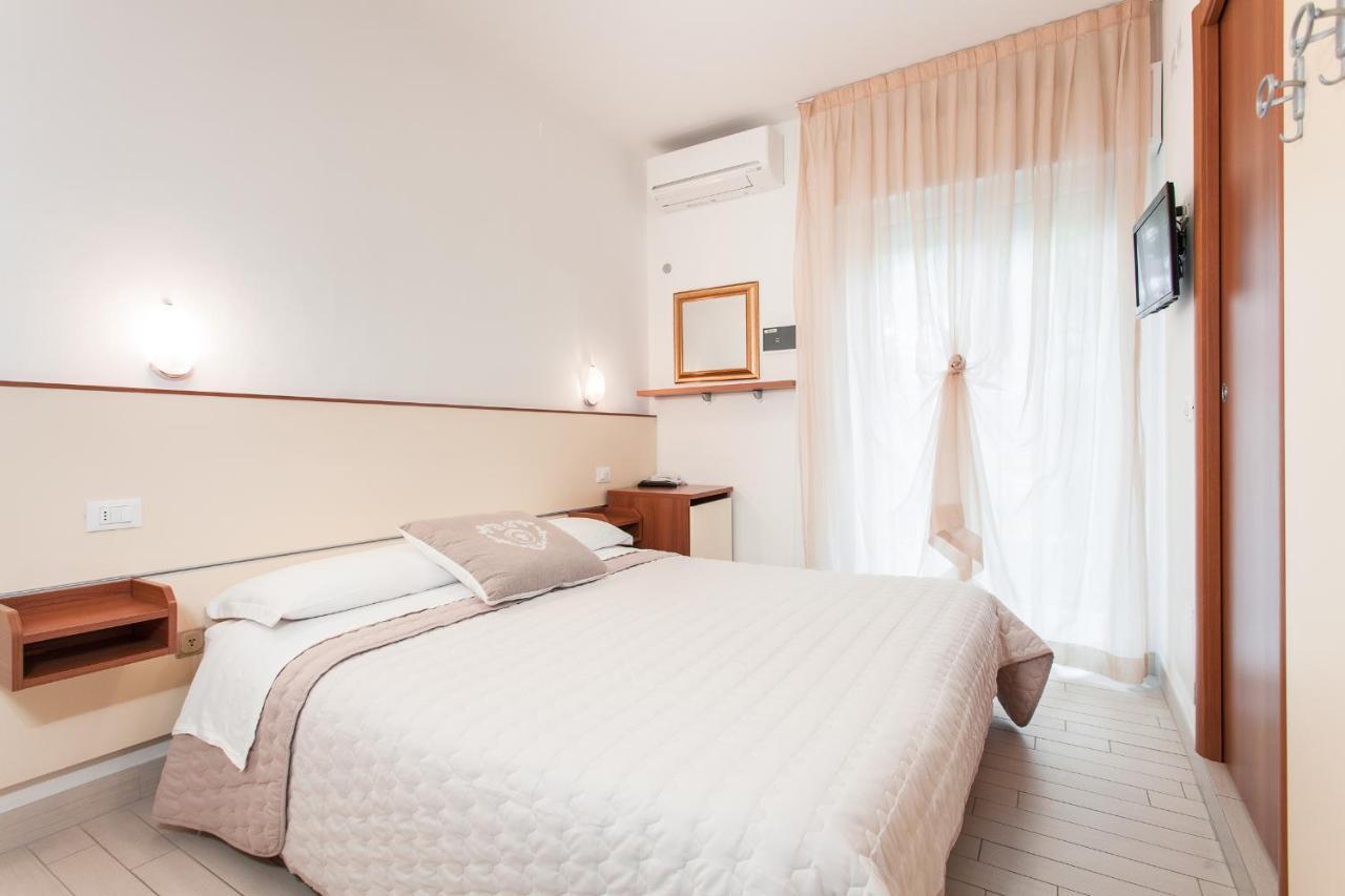 B&B Airone Cervia - Camere E Appartamenti ภายนอก รูปภาพ