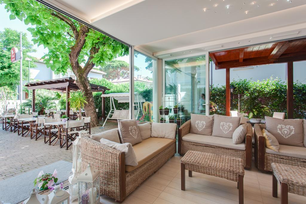 B&B Airone Cervia - Camere E Appartamenti ภายนอก รูปภาพ