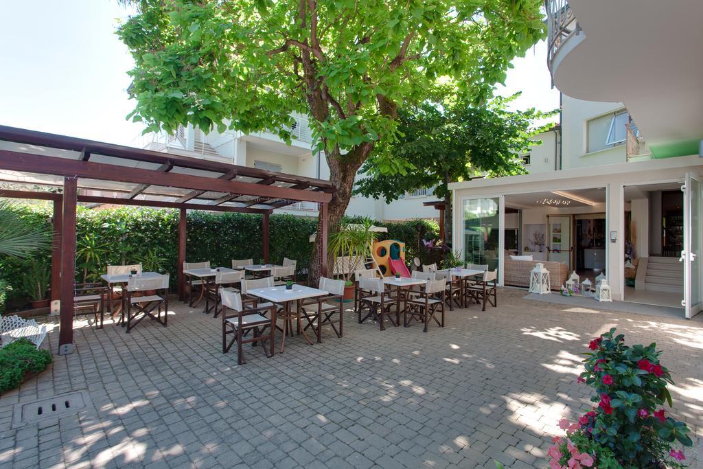 B&B Airone Cervia - Camere E Appartamenti ภายนอก รูปภาพ