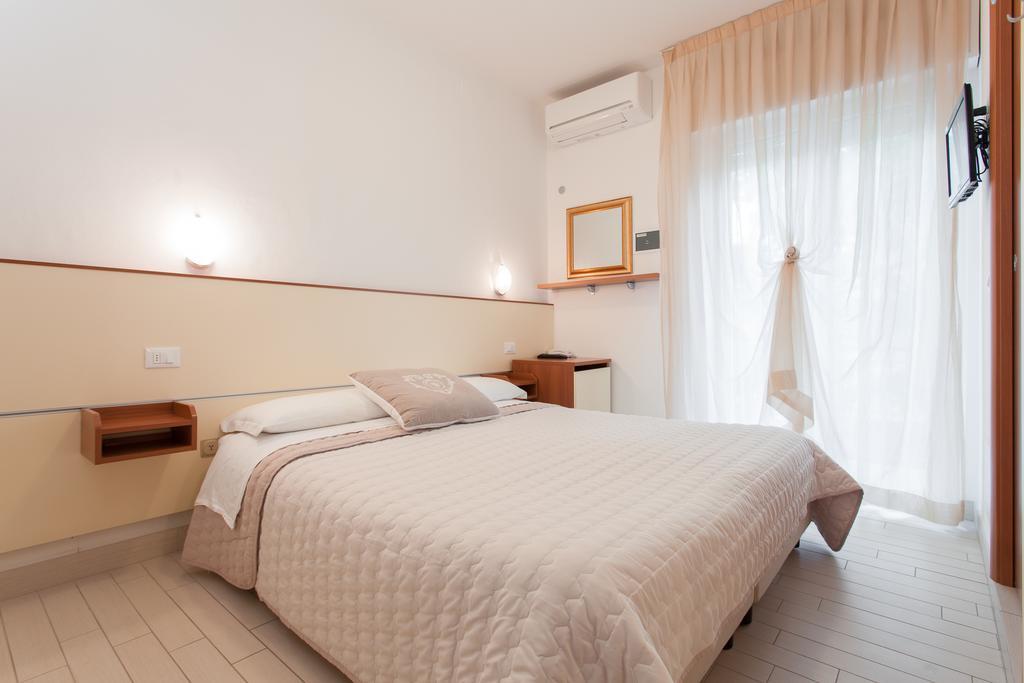 B&B Airone Cervia - Camere E Appartamenti ภายนอก รูปภาพ